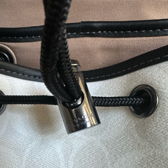 Coach backpack - Picture 9 of 10